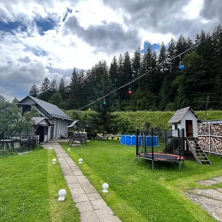 Dana 山林小屋